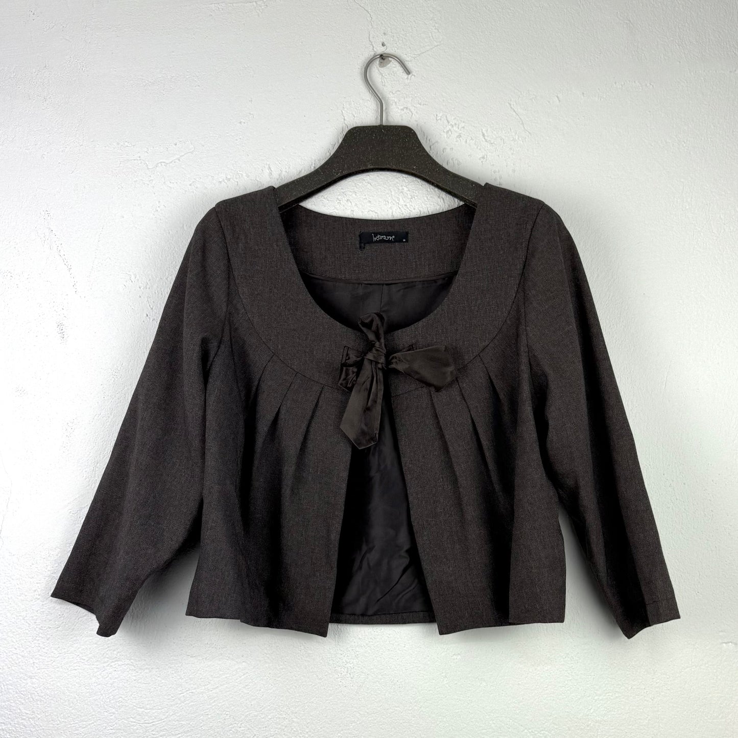 Kuratierter Vintage Onlineshop nachhaltige Secondhand Kleidung online kaufen, Online Shop Vintage, Vintage Online Shop, Second Hand Online Shop, gebraucht, zweite Hand, reused, preloved, Y2K, thriftshop, thriftstore, thrifting, thrift shop, thrift store