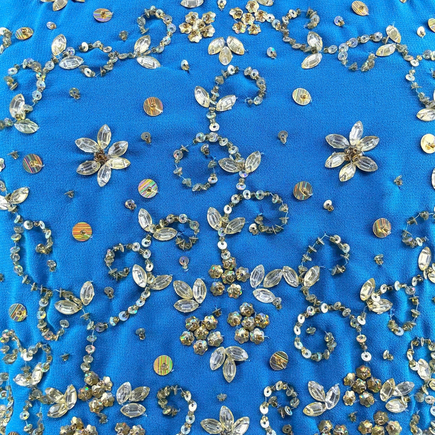 Kuratierter Vintage Onlineshop nachhaltige Secondhand Kleidung online kaufen, Online Shop Vintage, Vintage Online Shop, Second Hand Online Shop, gebraucht, zweite Hand, reused, preloved, Y2K, thriftshop, thriftstore, thrifting, thrift shop, thrift store, Festival, Boho, Pailletten