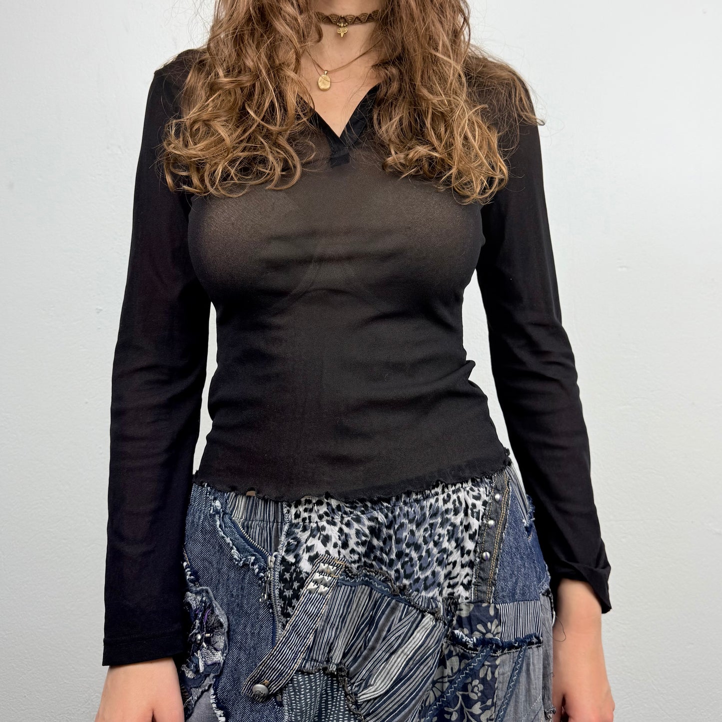 Kuratierter Vintage Onlineshop nachhaltige Secondhand Kleidung online kaufen, Online Shop Vintage, Vintage Online Shop, Second Hand Online Shop, gebraucht, zweite Hand, reused, preloved, Y2K, thriftshop, thriftstore, thrifting, thrift shop, thrift store, Sheer, Grunge