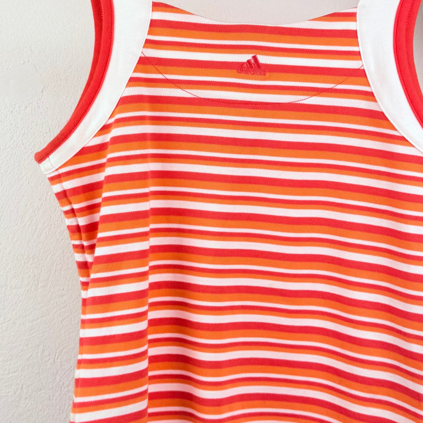 Kuratierter Vintage Onlineshop nachhaltige Secondhand Kleidung online kaufen, Online Shop Vintage, Vintage Online Shop, Second Hand Online Shop, gebraucht, zweite Hand, reused, preloved, Y2K, thriftshop, thriftstore, thrifting, thrift shop, thrift store