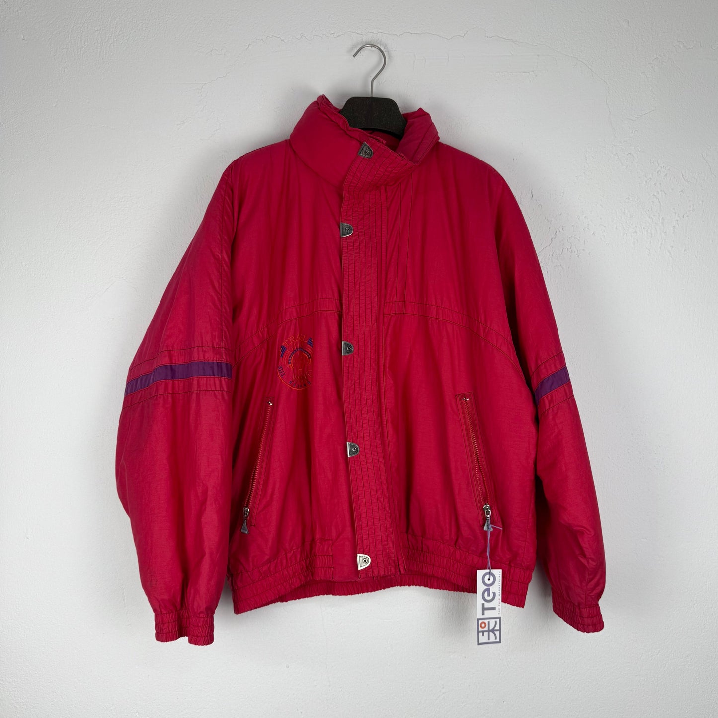 Kuratierter Vintage Onlineshop nachhaltige Secondhand Kleidung online kaufen, Online Shop Vintage, Vintage Online Shop, Second Hand Online Shop, gebraucht, zweite Hand, reused, preloved, Y2K, thriftshop, thriftstore, thrifting, thrift shop, thrift store