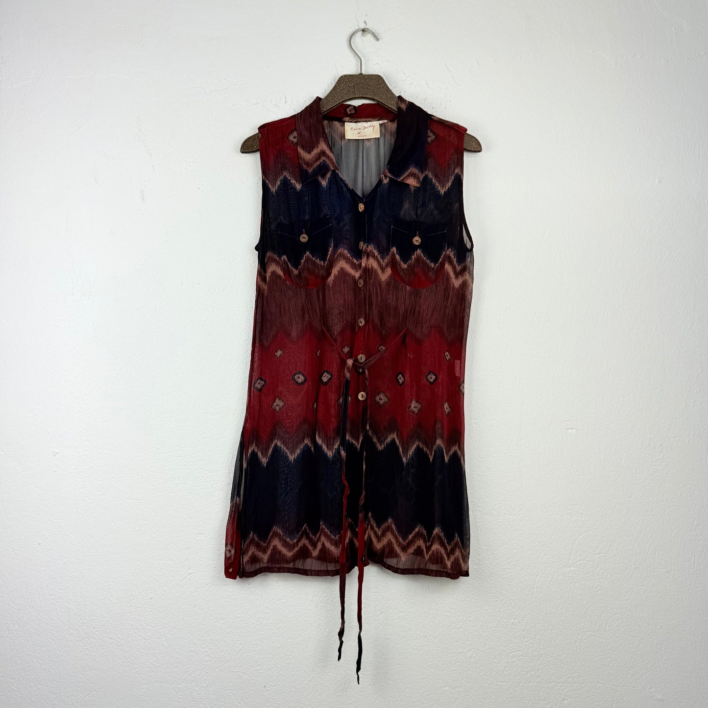 Kuratierter Vintage Onlineshop nachhaltige Secondhand Kleidung online kaufen, Online Shop Vintage, Vintage Online Shop, Second Hand Online Shop, gebraucht, zweite Hand, reused, preloved, Y2K, thriftshop, thriftstore, thrifting, thrift shop, thrift store