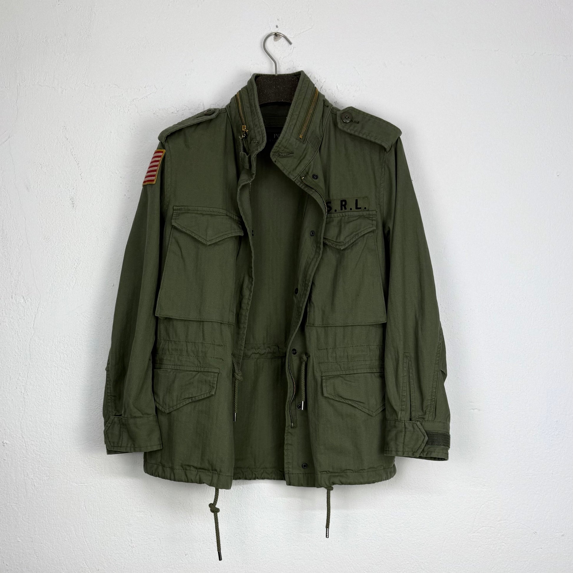 Kuratierter Vintage Onlineshop nachhaltige Secondhand Kleidung online kaufen, Online Shop Vintage, Vintage Online Shop, Second Hand Online Shop, gebraucht, zweite Hand, reused, preloved, Y2K, thriftshop, thriftstore, thrifting, thrift shop, thrift store