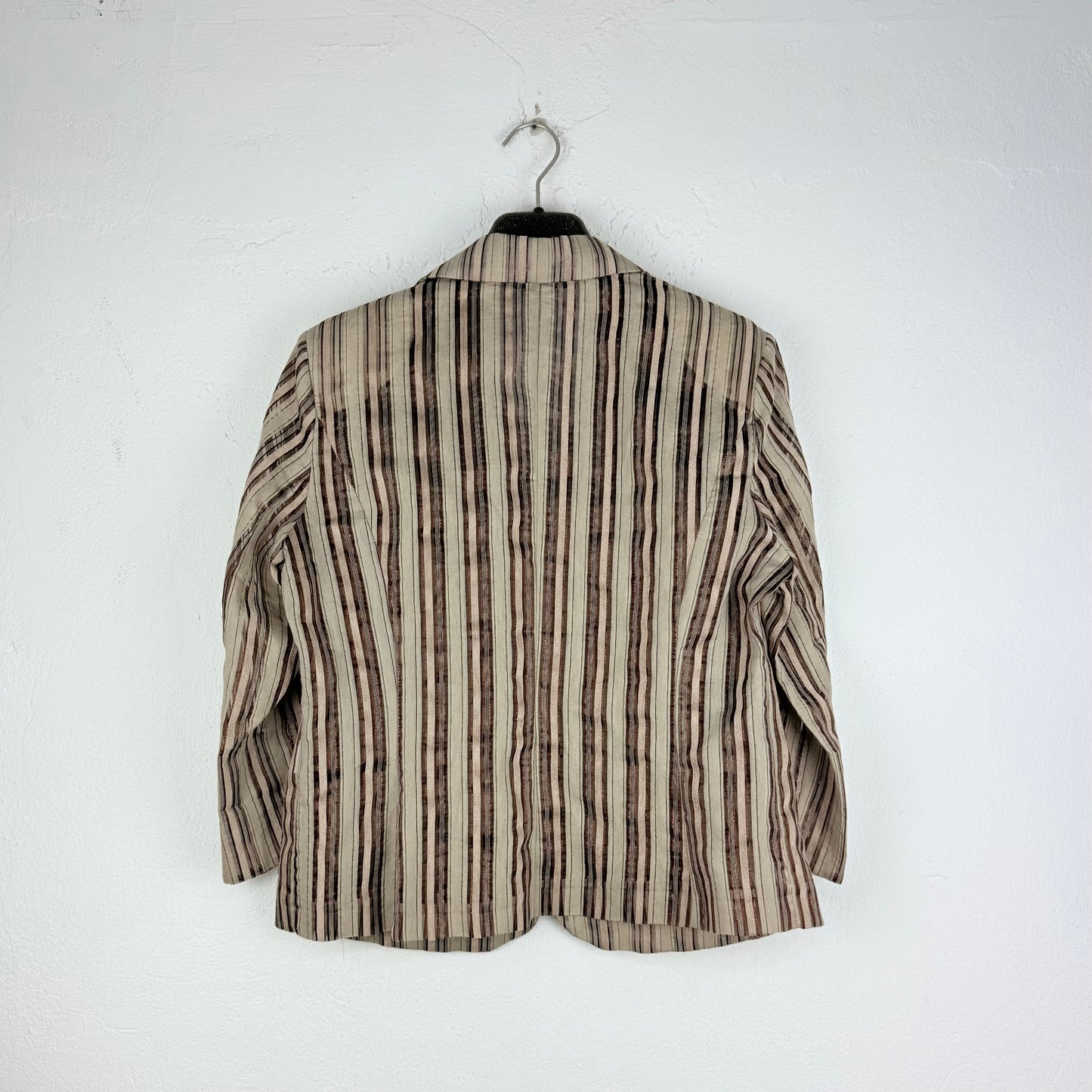 Kuratierter Vintage Onlineshop nachhaltige Secondhand Kleidung online kaufen, Online Shop Vintage, Vintage Online Shop, Second Hand Online Shop, gebraucht, zweite Hand, reused, preloved, Y2K, thriftshop, thriftstore, thrifting, thrift shop, thrift store, Retro, Office, Gestreift