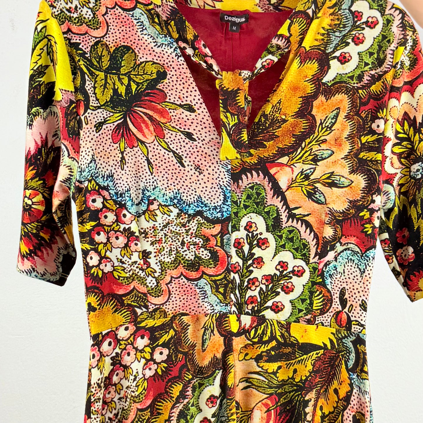 Kuratierter Vintage Onlineshop nachhaltige Secondhand Kleidung online kaufen, Online Shop Vintage, Vintage Online Shop, Second Hand Online Shop, gebraucht, zweite Hand, reused, preloved, Y2K, thriftshop, thriftstore, thrifting, thrift shop, thrift store, Retro, Pflanzenmuster, Maximalist