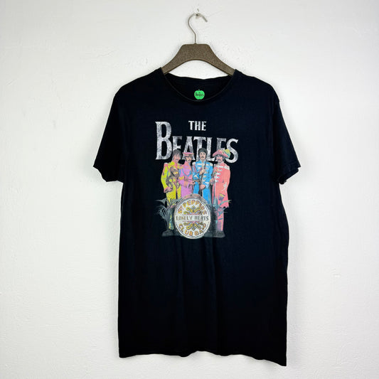 Kuratierter Vintage Onlineshop nachhaltige Secondhand Kleidung online kaufen, Online Shop Vintage, Vintage Online Shop, Second Hand Online Shop, gebraucht, zweite Hand, reused, preloved, Y2K, thriftshop, thriftstore, thrifting, thrift shop, thrift store