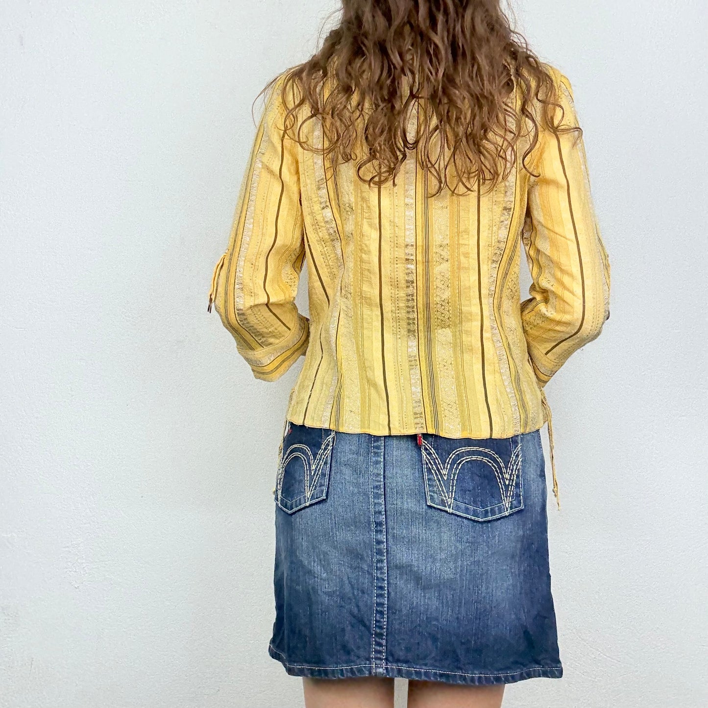 Kuratierter Vintage Onlineshop nachhaltige Secondhand Kleidung online kaufen, Online Shop Vintage, Vintage Online Shop, Second Hand Online Shop, gebraucht, zweite Hand, reused, preloved, Y2K, thriftshop, thriftstore, thrifting, thrift shop, thrift store, Boho, Festival, Office Siren