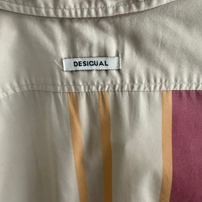 Kuratierter Vintage Onlineshop nachhaltige Secondhand Kleidung online kaufen, Online Shop Vintage, Vintage Online Shop, Second Hand Online Shop, gebraucht, zweite Hand, reused, preloved, Y2K, thriftshop, thriftstore, thrifting, thrift shop, thrift store