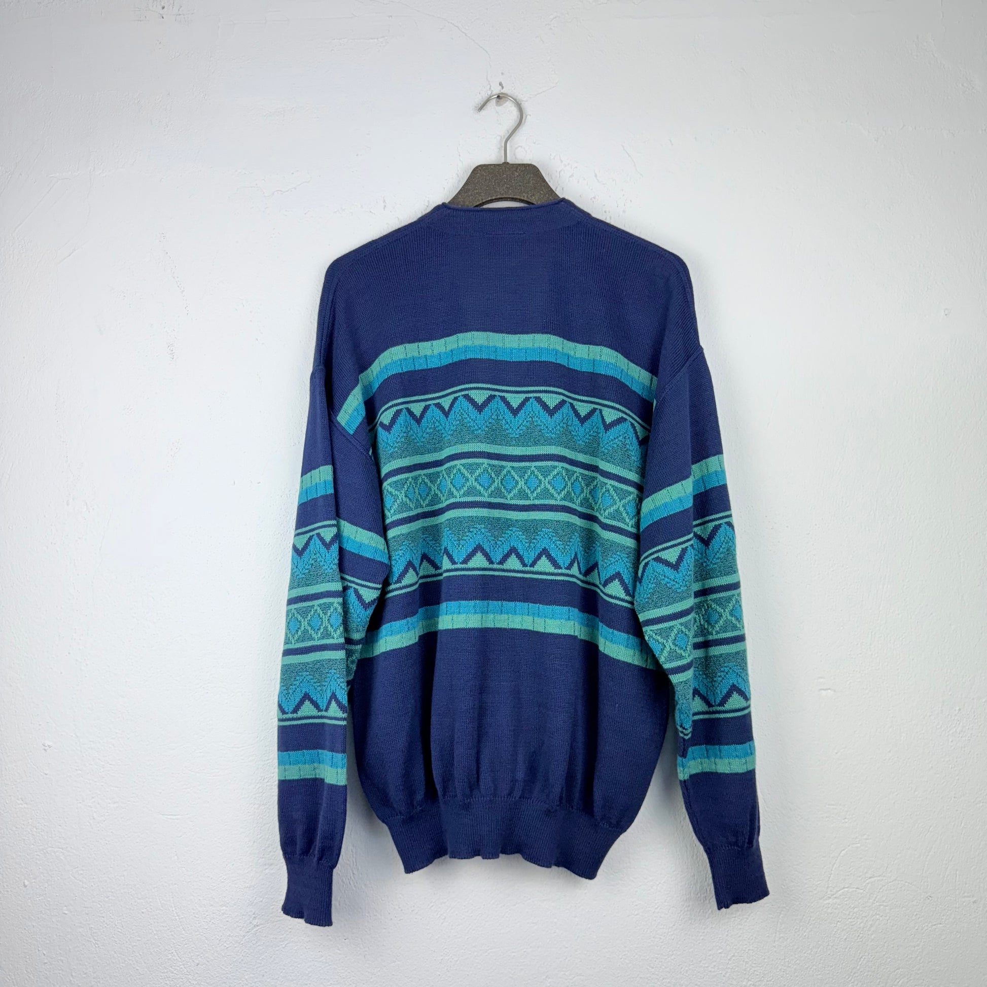 Kuratierter Vintage Onlineshop nachhaltige Secondhand Kleidung online kaufen, Online Shop Vintage, Vintage Online Shop, Second Hand Online Shop, gebraucht, zweite Hand, reused, preloved, Y2K, thriftshop, thriftstore, thrifting, thrift shop, thrift store