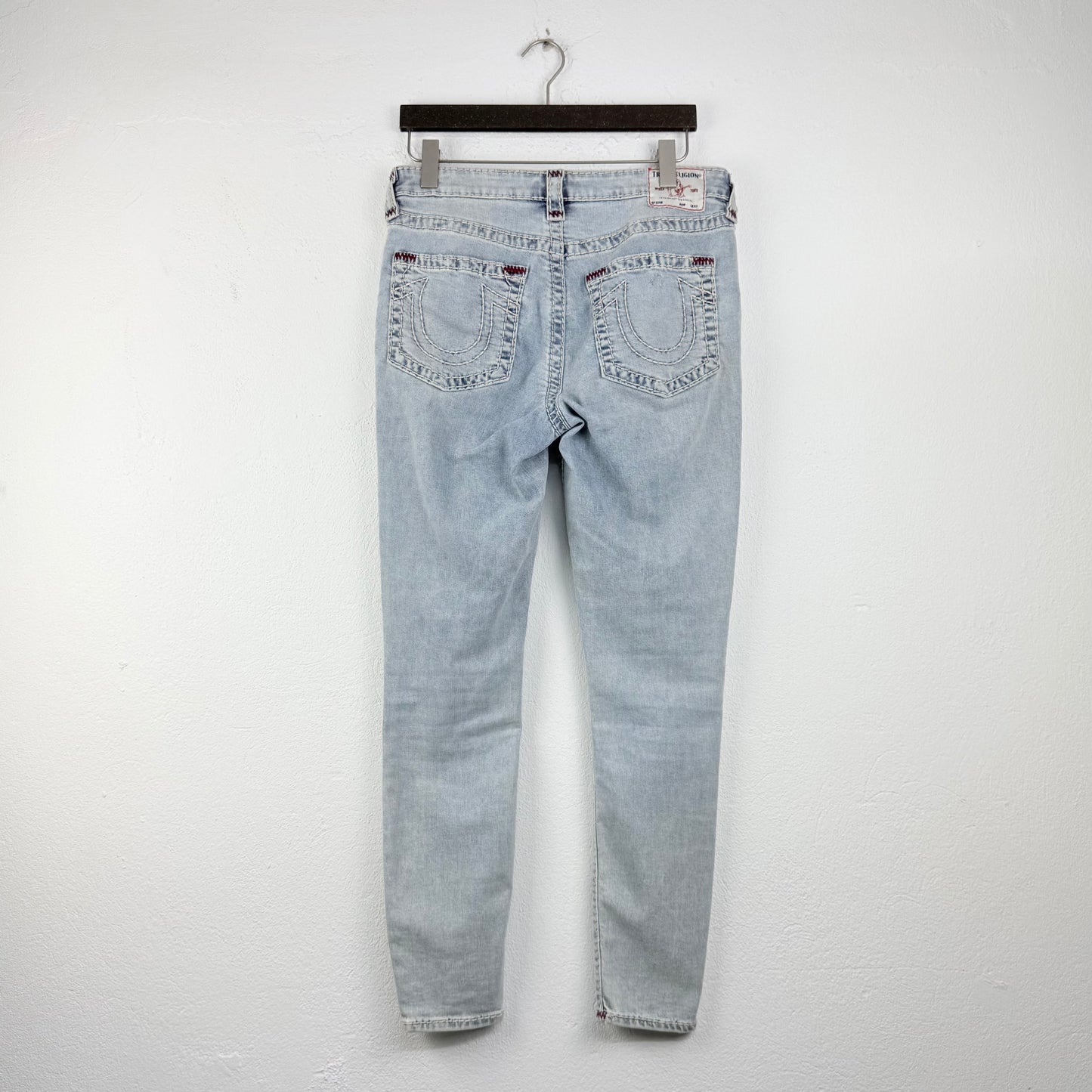 Kuratierter Vintage Onlineshop nachhaltige Secondhand Kleidung online kaufen, Online Shop Vintage, Vintage Online Shop, Second Hand Online Shop, gebraucht, zweite Hand, reused, preloved, Y2K, thriftshop, thriftstore, thrifting, thrift shop, thrift store, Grunge, Denim, Jeans, True Religion