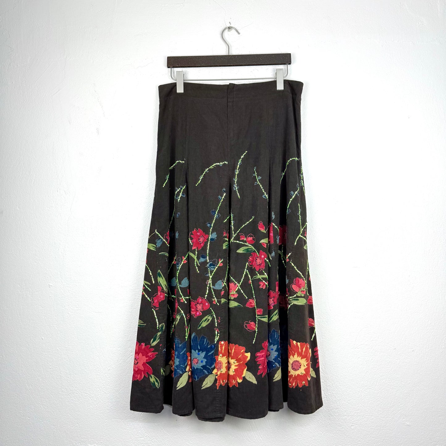 Kuratierter Vintage Onlineshop nachhaltige Secondhand Kleidung online kaufen, Online Shop Vintage, Vintage Online Shop, Second Hand Online Shop, gebraucht, zweite Hand, reused, preloved, Y2K, thriftshop, thriftstore, thrifting, thrift shop, thrift store