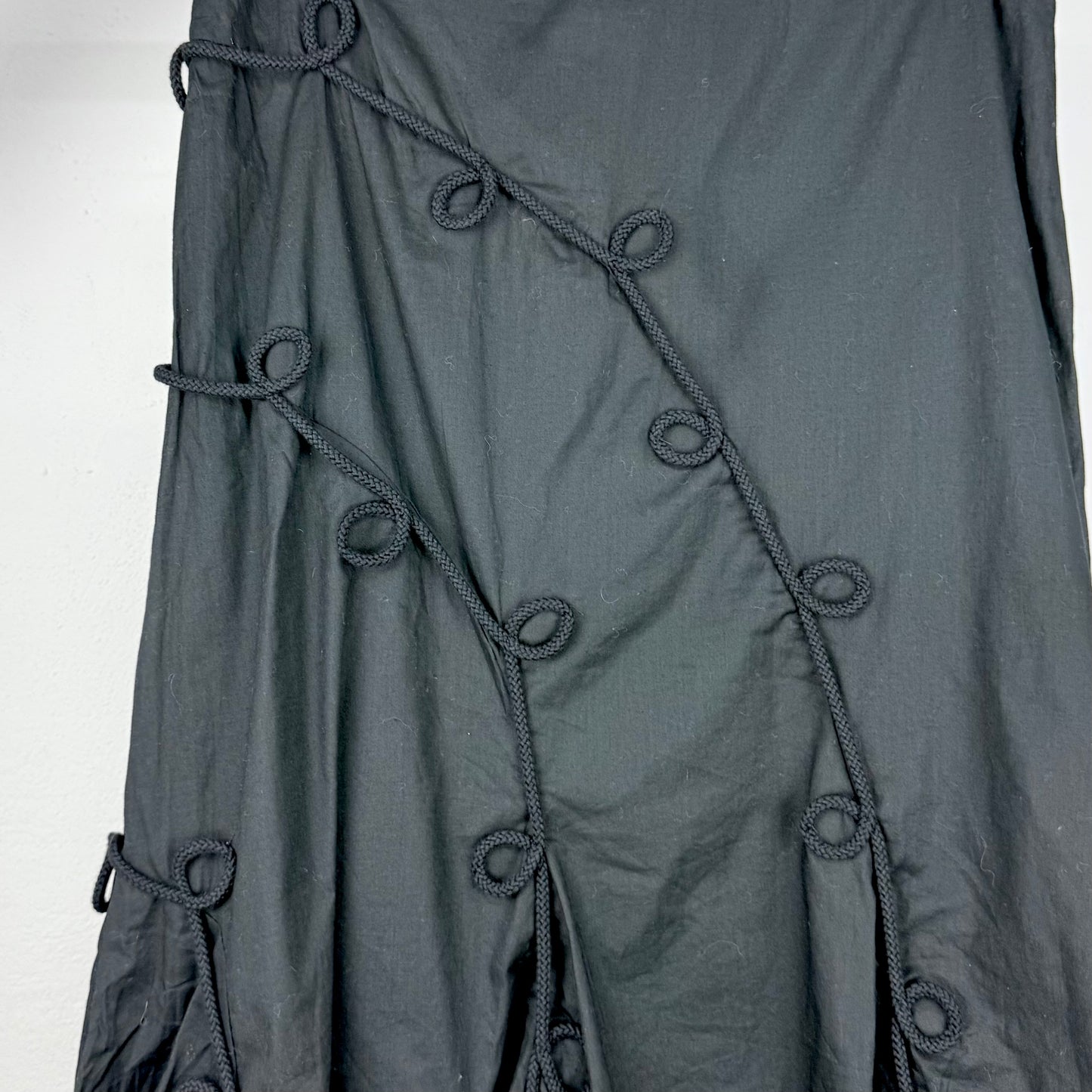Kuratierter Vintage Onlineshop nachhaltige Secondhand Kleidung online kaufen, Online Shop Vintage, Vintage Online Shop, Second Hand Online Shop, gebraucht, zweite Hand, reused, preloved, Y2K, thriftshop, thriftstore, thrifting, thrift shop, thrift store