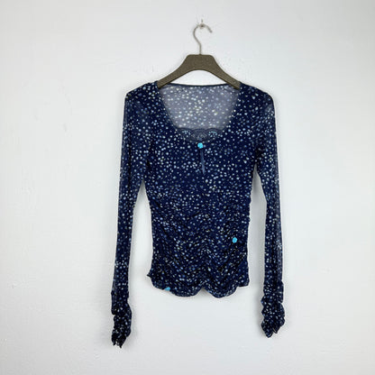Kuratierter Vintage Onlineshop nachhaltige Secondhand Kleidung online kaufen, Online Shop Vintage, Vintage Online Shop, Second Hand Online Shop, gebraucht, zweite Hand, reused, preloved, Y2K, thriftshop, thriftstore, thrifting, thrift shop, thrift store, Mesh, Blumig, Festival