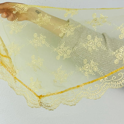 Kuratierter Vintage Onlineshop nachhaltige Secondhand Kleidung online kaufen, Online Shop Vintage, Vintage Online Shop, Second Hand Online Shop, gebraucht, zweite Hand, reused, preloved, Y2K, thriftshop, thriftstore, thrifting, thrift shop, thrift store, Boho, Blumen, Spitze