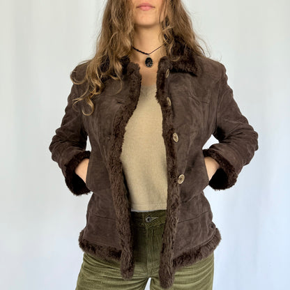 Kuratierter Vintage Onlineshop nachhaltige Secondhand Kleidung online kaufen, Online Shop Vintage, Vintage Online Shop, Second Hand Online Shop, gebraucht, zweite Hand, reused, preloved, Y2K, thriftshop, thriftstore, thrifting, thrift shop, thrift store, 2000s, Cozy, Warm, Teddy