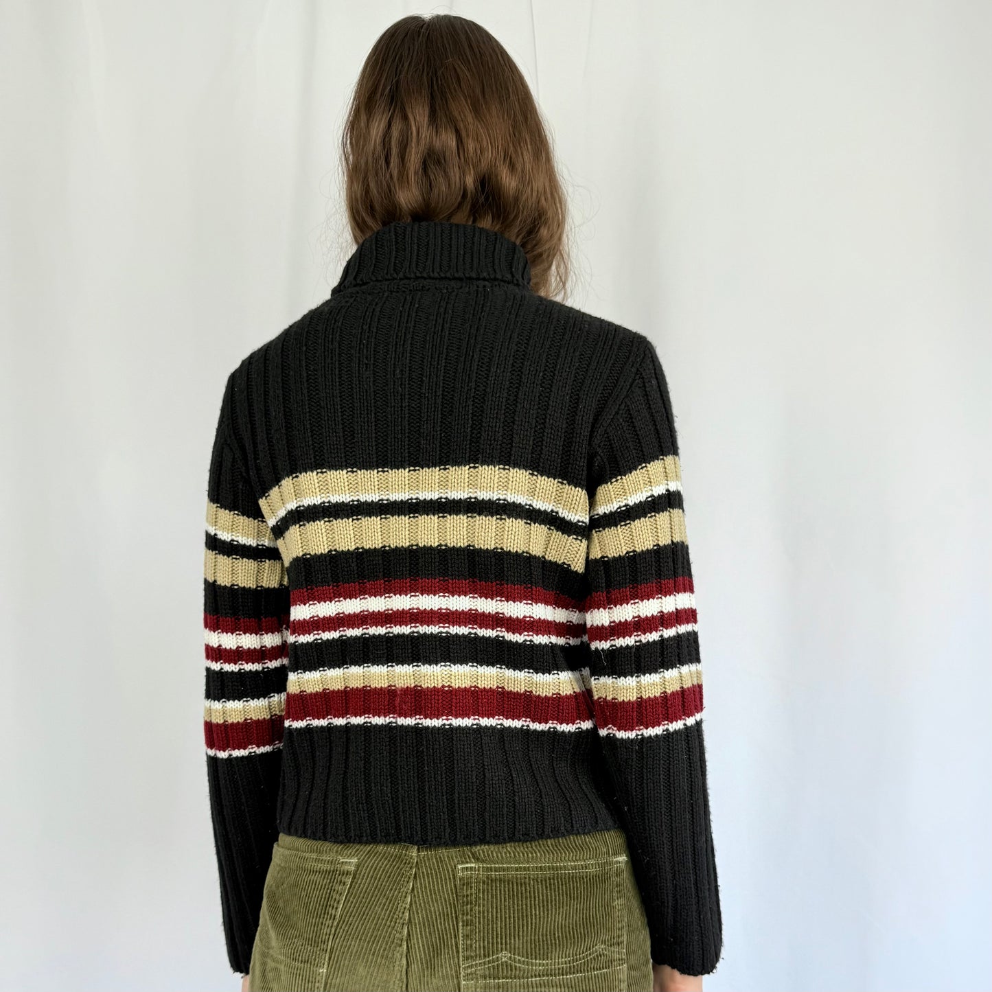Kuratierter Vintage Onlineshop nachhaltige Secondhand Kleidung online kaufen, Online Shop Vintage, Vintage Online Shop, Second Hand Online Shop, gebraucht, zweite Hand, reused, preloved, Y2K, thriftshop, thriftstore, thrifting, thrift shop, thrift store, Retro, Knitted