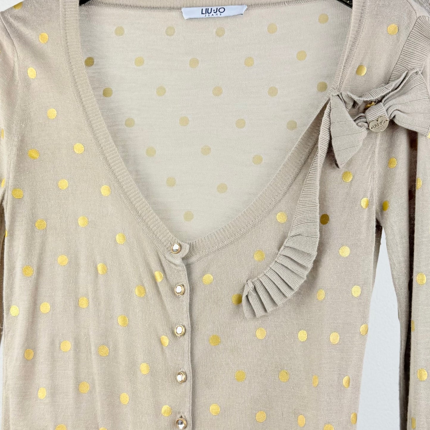 Kuratierter Vintage Onlineshop nachhaltige Secondhand Kleidung online kaufen, Online Shop Vintage, Vintage Online Shop, Second Hand Online Shop, gebraucht, zweite Hand, reused, preloved, Y2K, thriftshop, thriftstore, thrifting, thrift shop, thrift store