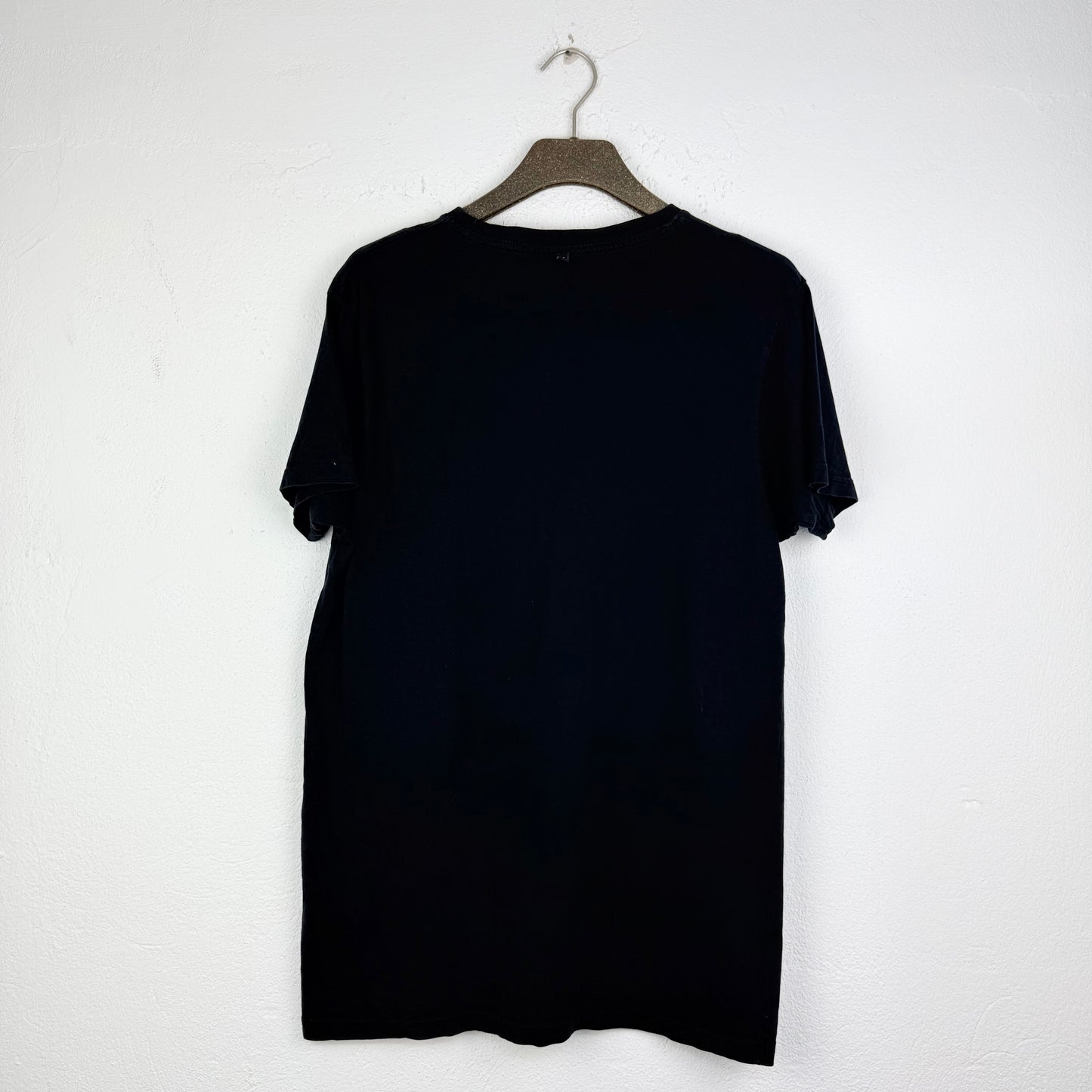 Kuratierter Vintage Onlineshop nachhaltige Secondhand Kleidung online kaufen, Online Shop Vintage, Vintage Online Shop, Second Hand Online Shop, gebraucht, zweite Hand, reused, preloved, Y2K, thriftshop, thriftstore, thrifting, thrift shop, thrift store