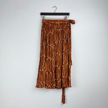 Kuratierter Vintage Onlineshop nachhaltige Secondhand Kleidung online kaufen, Online Shop Vintage, Vintage Online Shop, Second Hand Online Shop, gebraucht, zweite Hand, reused, preloved, Y2K, thriftshop, thriftstore, thrifting, thrift shop, thrift store