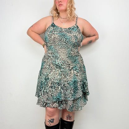 Kuratierter Vintage Onlineshop nachhaltige Secondhand Kleidung online kaufen, Online Shop Vintage, Vintage Online Shop, Second Hand Online Shop, gebraucht, zweite Hand, reused, preloved, Y2K, thriftshop, thriftstore, thrifting, thrift shop, thrift store