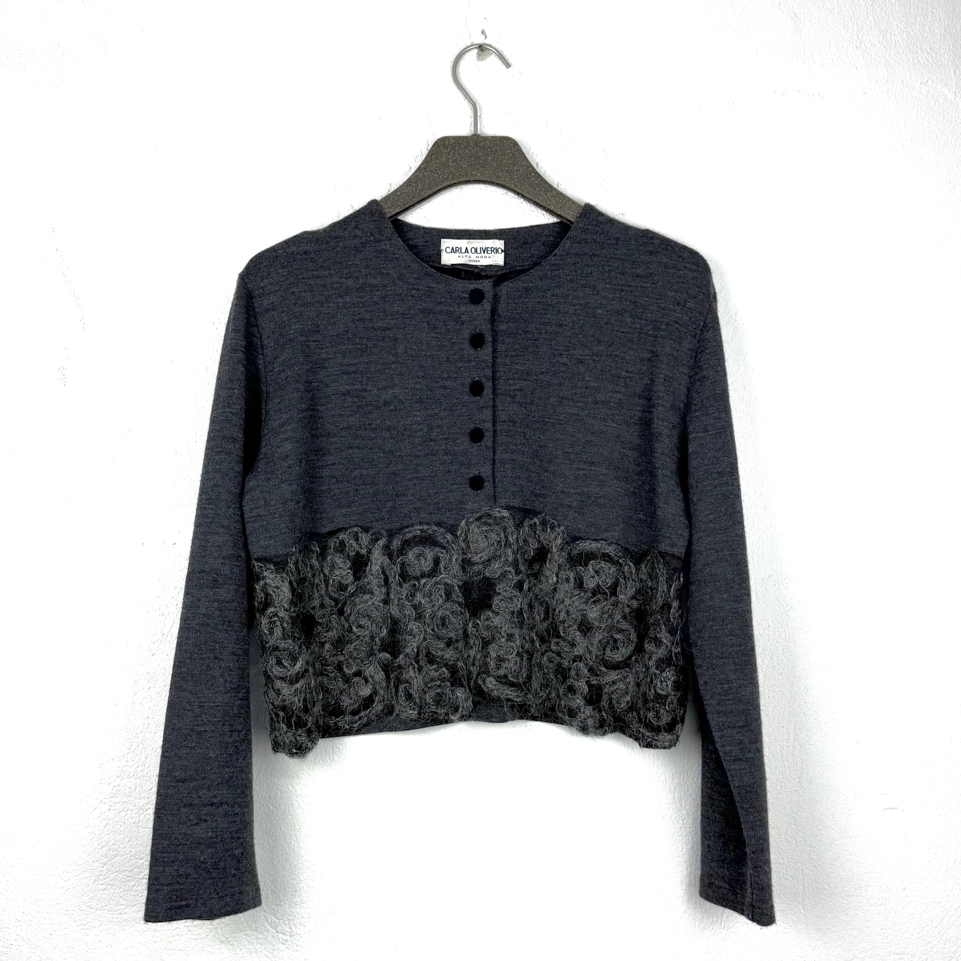 Kuratierter Vintage Onlineshop nachhaltige Secondhand Kleidung online kaufen, Online Shop Vintage, Vintage Online Shop, Second Hand Online Shop, gebraucht, zweite Hand, reused, preloved, Y2K, thriftshop, thriftstore, thrifting, thrift shop, thrift store