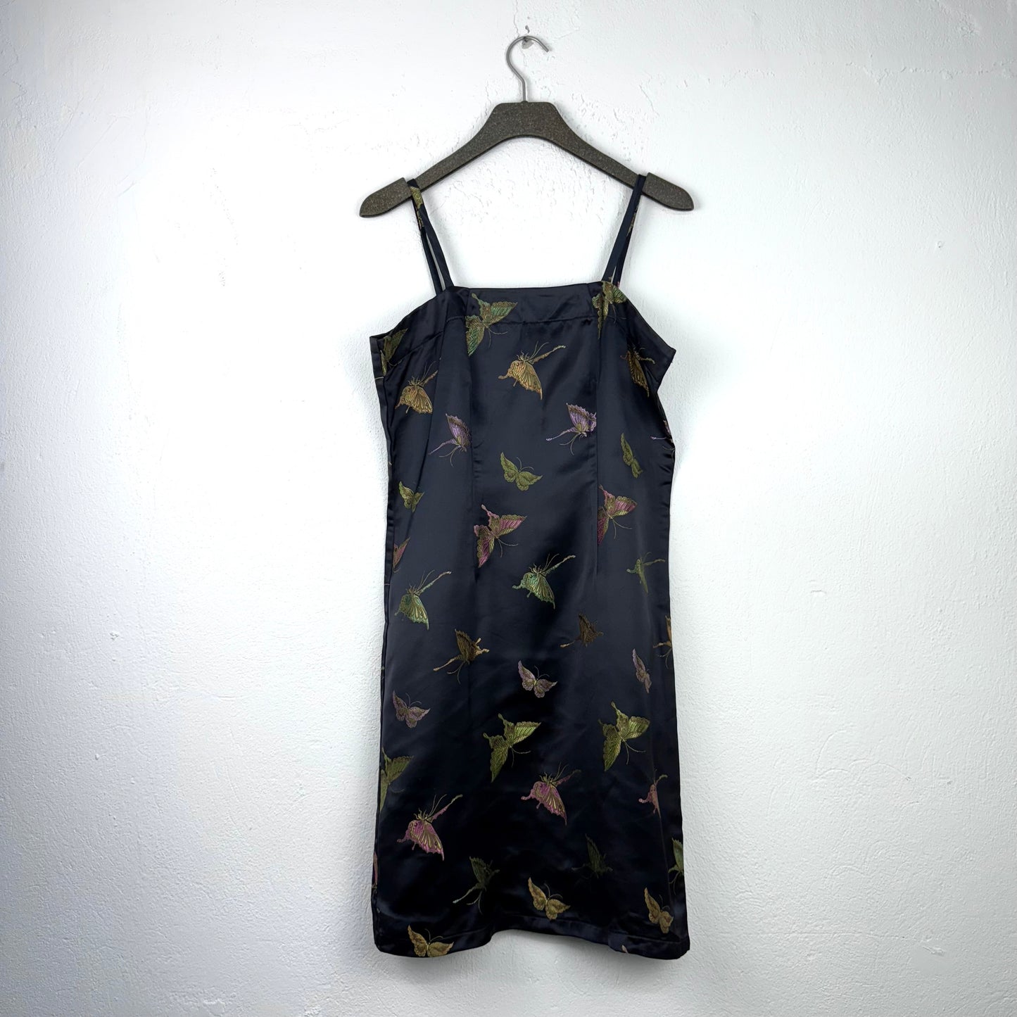 Kuratierter Vintage Onlineshop nachhaltige Secondhand Kleidung online kaufen, Online Shop Vintage, Vintage Online Shop, Second Hand Online Shop, gebraucht, zweite Hand, reused, preloved, Y2K, thriftshop, thriftstore, thrifting, thrift shop, thrift store