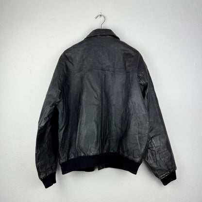 Kuratierter Vintage Onlineshop nachhaltige Secondhand Kleidung online kaufen, Online Shop Vintage, Vintage Online Shop, Second Hand Online Shop, gebraucht, zweite Hand, reused, preloved, Y2K, thriftshop, thriftstore, thrifting, thrift shop, thrift store