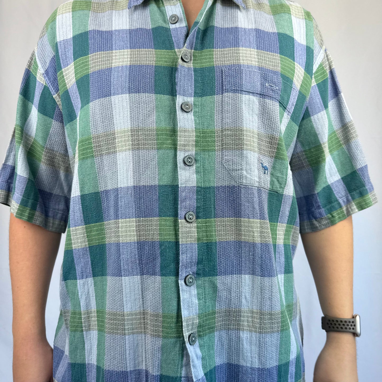Kuratierter Vintage Onlineshop nachhaltige Secondhand Kleidung online kaufen, Online Shop Vintage, Vintage Online Shop, Second Hand Online Shop, gebraucht, zweite Hand, reused, preloved, Y2K, thriftshop, thriftstore, thrifting, thrift shop, thrift store, Clean, Camel, Outdoorsy