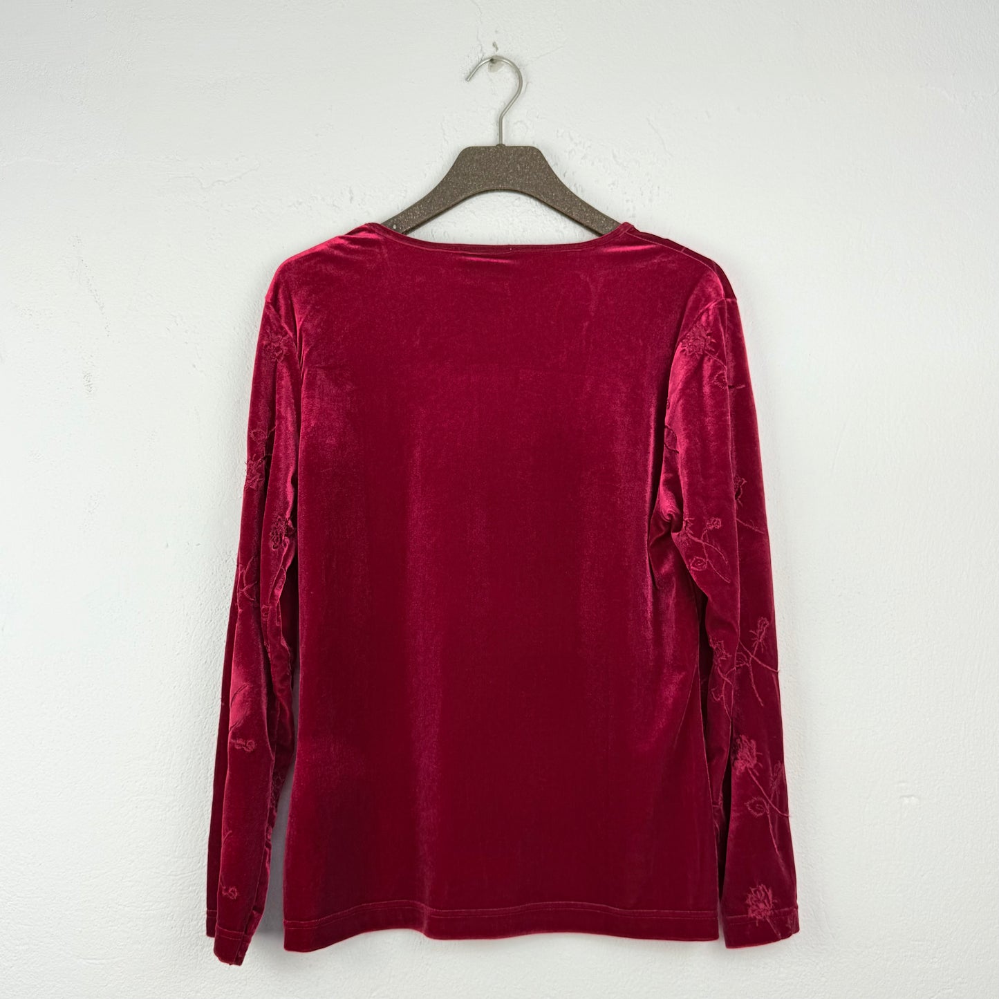 Kuratierter Vintage Onlineshop nachhaltige Secondhand Kleidung online kaufen, Online Shop Vintage, Vintage Online Shop, Second Hand Online Shop, gebraucht, zweite Hand, reused, preloved, Y2K, thriftshop, thriftstore, thrifting, thrift shop, thrift store
