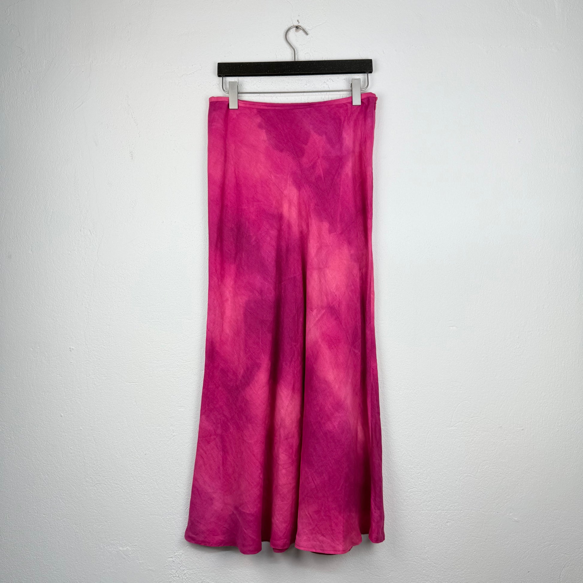 Kuratierter Vintage Onlineshop nachhaltige Secondhand Kleidung online kaufen, Online Shop Vintage, Vintage Online Shop, Second Hand Online Shop, gebraucht, zweite Hand, reused, preloved, Y2K, thriftshop, thriftstore, thrifting, thrift shop, thrift store