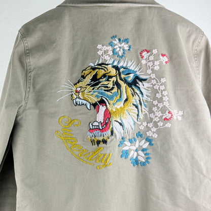 Kuratierter Vintage Onlineshop nachhaltige Secondhand Kleidung online kaufen, Online Shop Vintage, Vintage Online Shop, Second Hand Online Shop, gebraucht, zweite Hand, reused, preloved, Y2K, thriftshop, thriftstore, thrifting, thrift shop, thrift store, Embroidery, Tiger, Jacket, Festival