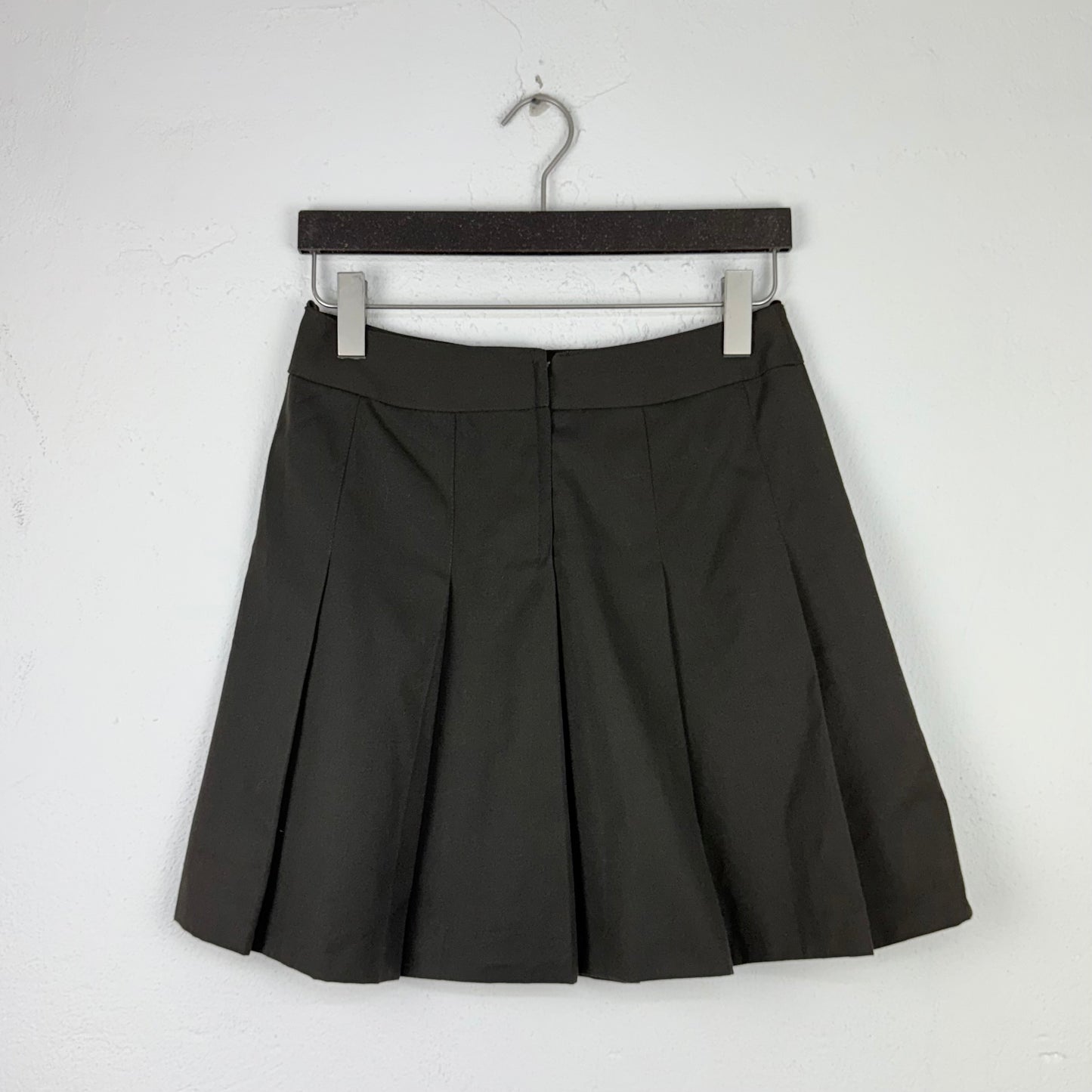 Kuratierter Vintage Onlineshop nachhaltige Secondhand Kleidung online kaufen, Online Shop Vintage, Vintage Online Shop, Second Hand Online Shop, gebraucht, zweite Hand, reused, preloved, Y2K, thriftshop, thriftstore, thrifting, thrift shop, thrift store