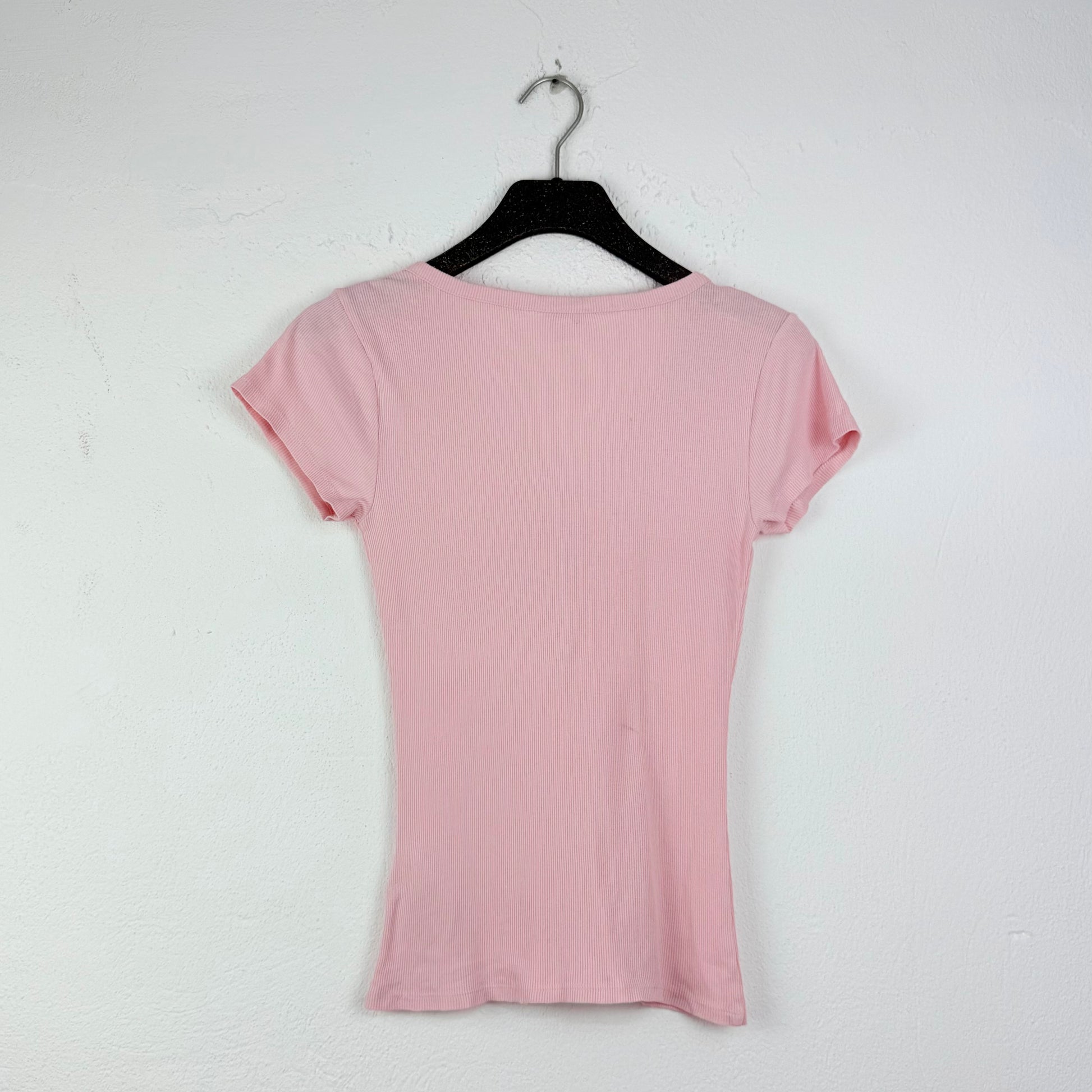 Kuratierter Vintage Onlineshop nachhaltige Secondhand Kleidung online kaufen, Online Shop Vintage, Vintage Online Shop, Second Hand Online Shop, gebraucht, zweite Hand, reused, preloved, Y2K, thriftshop, thriftstore, thrifting, thrift shop, thrift store