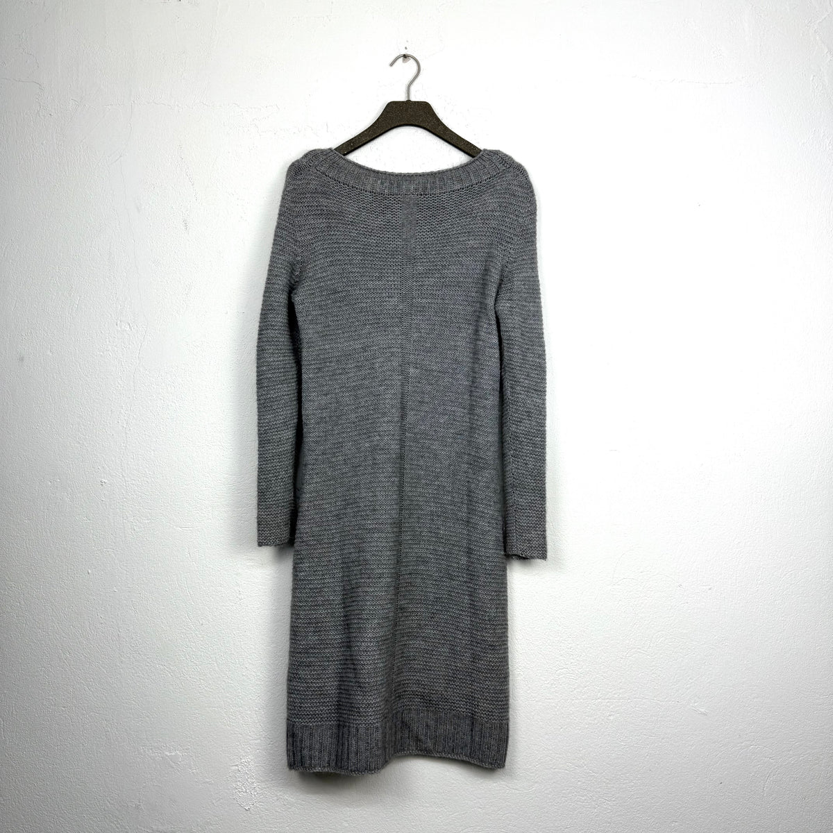 Kuratierter Vintage Onlineshop nachhaltige Secondhand Kleidung online kaufen, Online Shop Vintage, Vintage Online Shop, Second Hand Online Shop, gebraucht, zweite Hand, reused, preloved, Y2K, thriftshop, thriftstore, thrifting, thrift shop, thrift store
