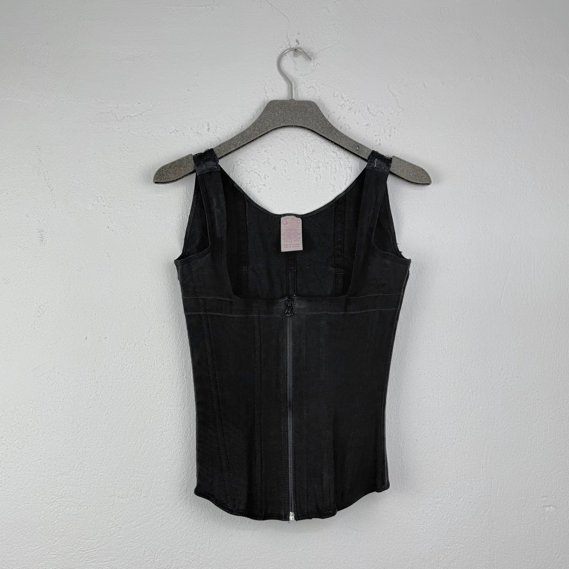 Kuratierter Vintage Onlineshop nachhaltige Secondhand Kleidung online kaufen, Online Shop Vintage, Vintage Online Shop, Second Hand Online Shop, gebraucht, zweite Hand, reused, preloved, Y2K, thriftshop, thriftstore, thrifting, thrift shop, thrift store, Korsett, Stabilizing, Bratz, Snatched