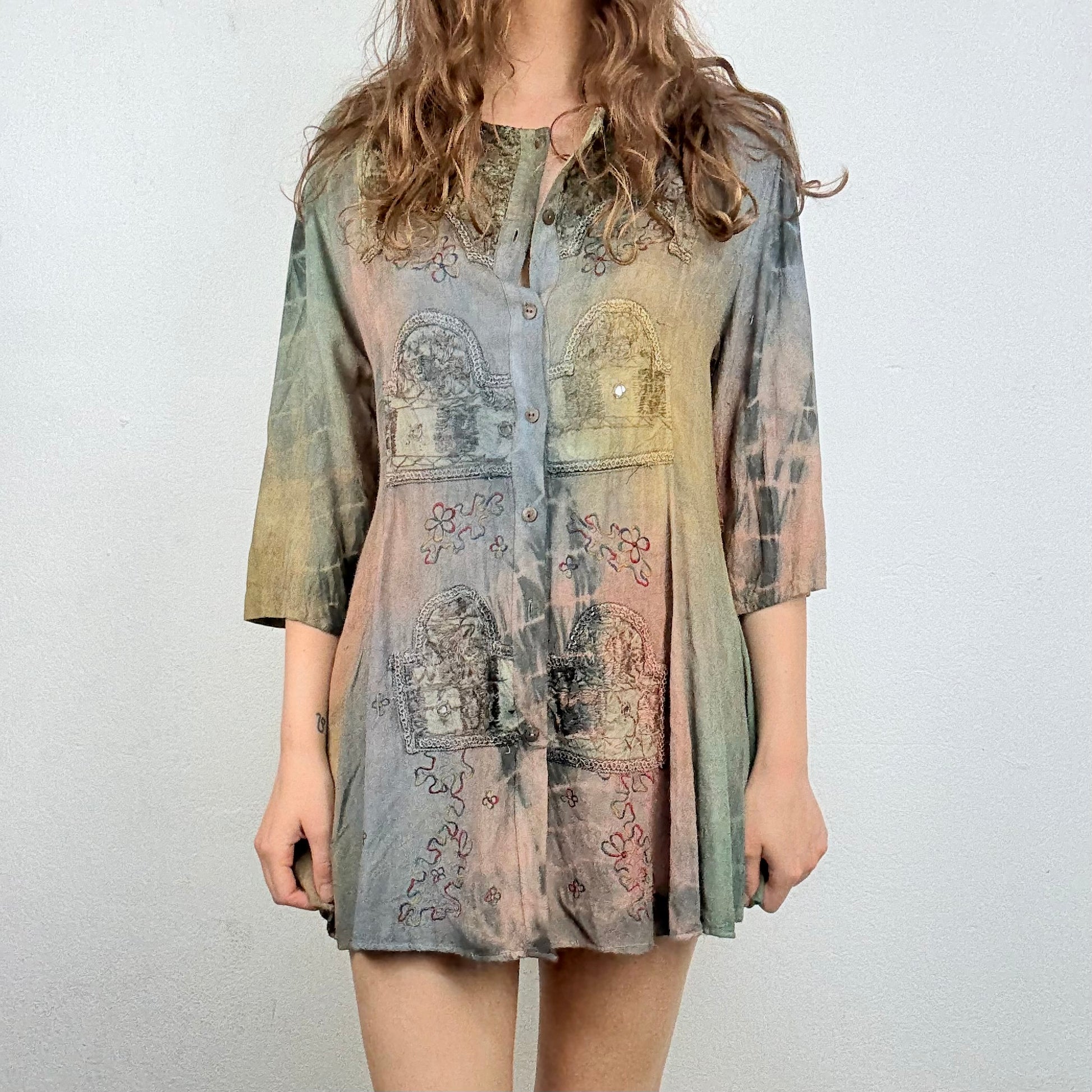 Kuratierter Vintage Onlineshop nachhaltige Secondhand Kleidung online kaufen, Online Shop Vintage, Vintage Online Shop, Second Hand Online Shop, gebraucht, zweite Hand, reused, preloved, Y2K, thriftshop, thriftstore, thrifting, thrift shop, thrift store, Boho, Festival, Flowy