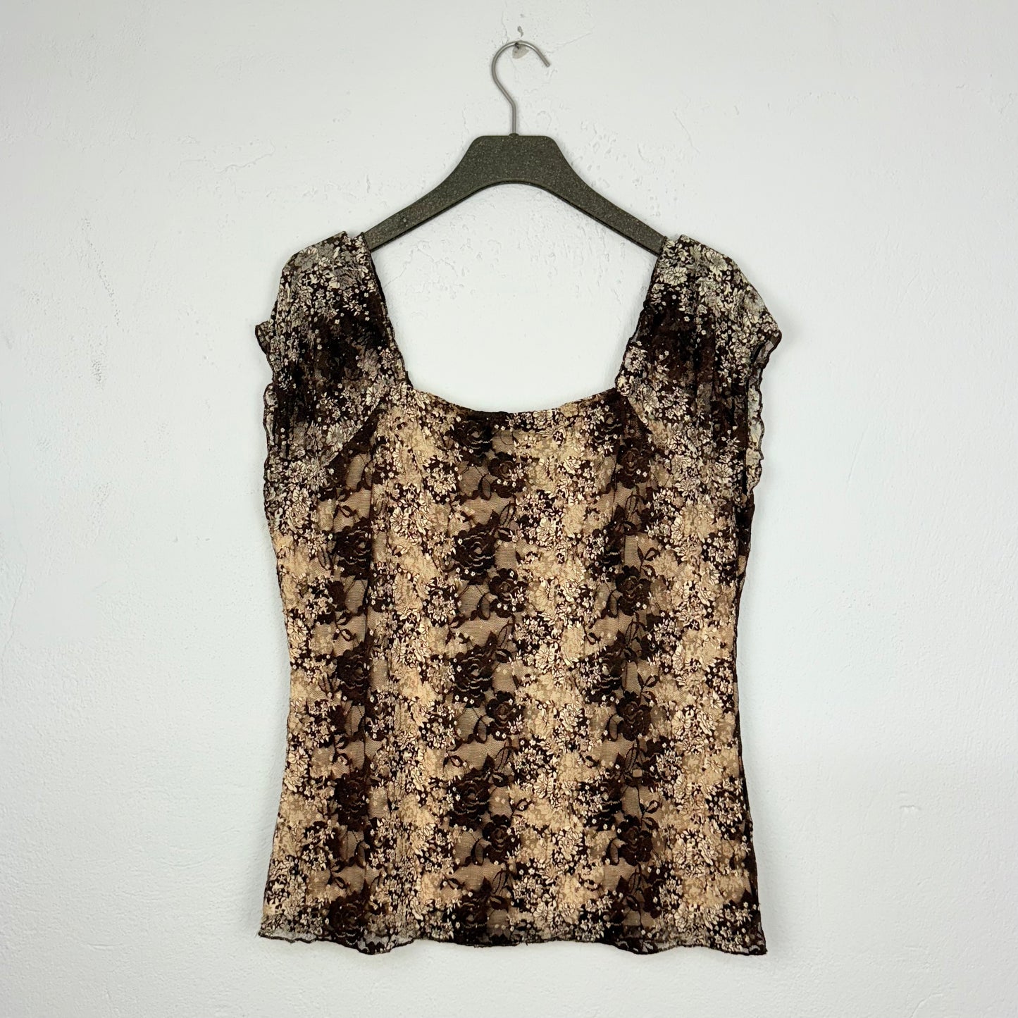 Kuratierter Vintage Onlineshop nachhaltige Secondhand Kleidung online kaufen, Online Shop Vintage, Vintage Online Shop, Second Hand Online Shop, gebraucht, zweite Hand, reused, preloved, Y2K, thriftshop, thriftstore, thrifting, thrift shop, thrift store
