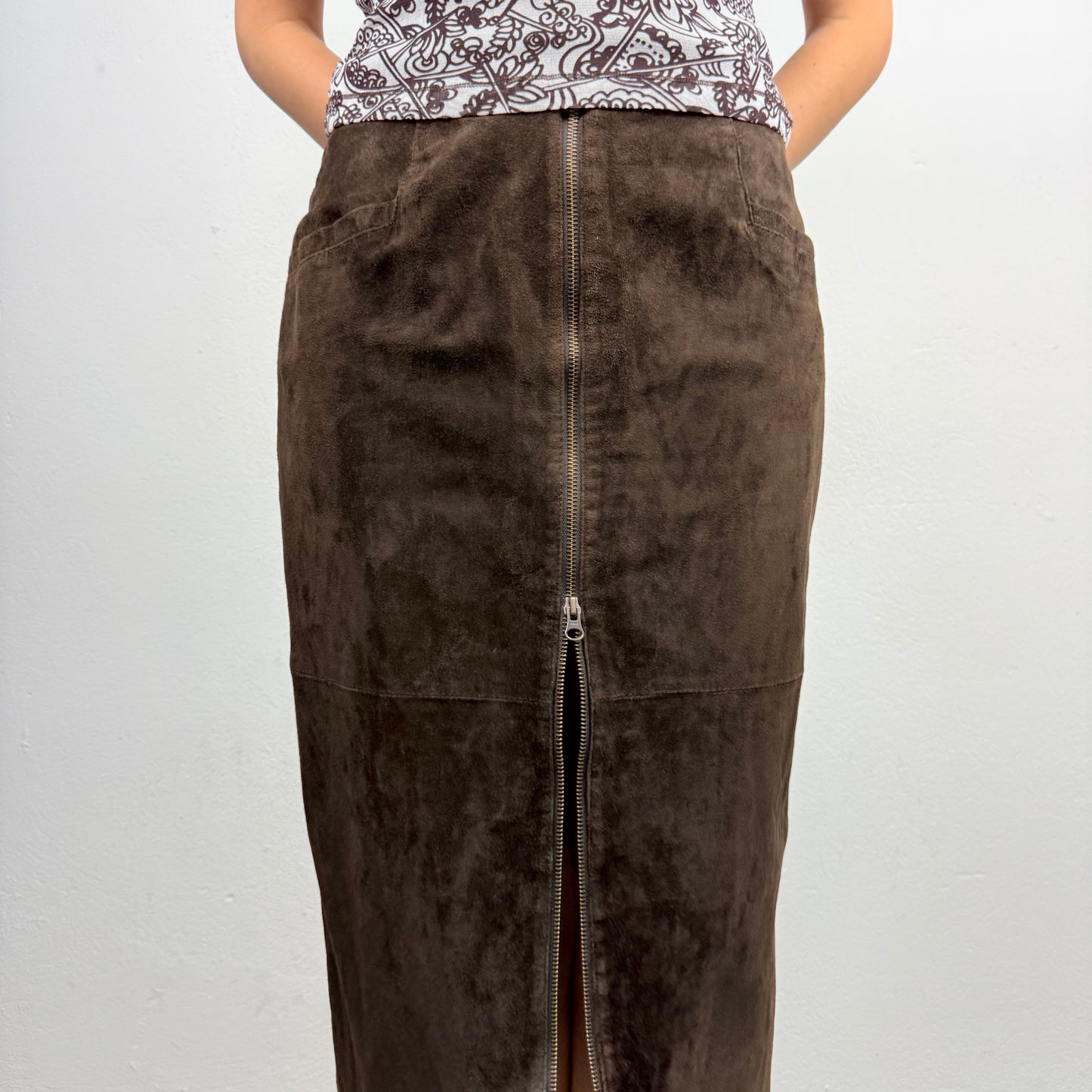 Kuratierter Vintage Onlineshop nachhaltige Secondhand Kleidung online kaufen, Online Shop Vintage, Vintage Online Shop, Second Hand Online Shop, gebraucht, zweite Hand, reused, preloved, Y2K, thriftshop, thriftstore, thrifting, thrift shop, thrift store, Echtleder, Elegant, Retro
