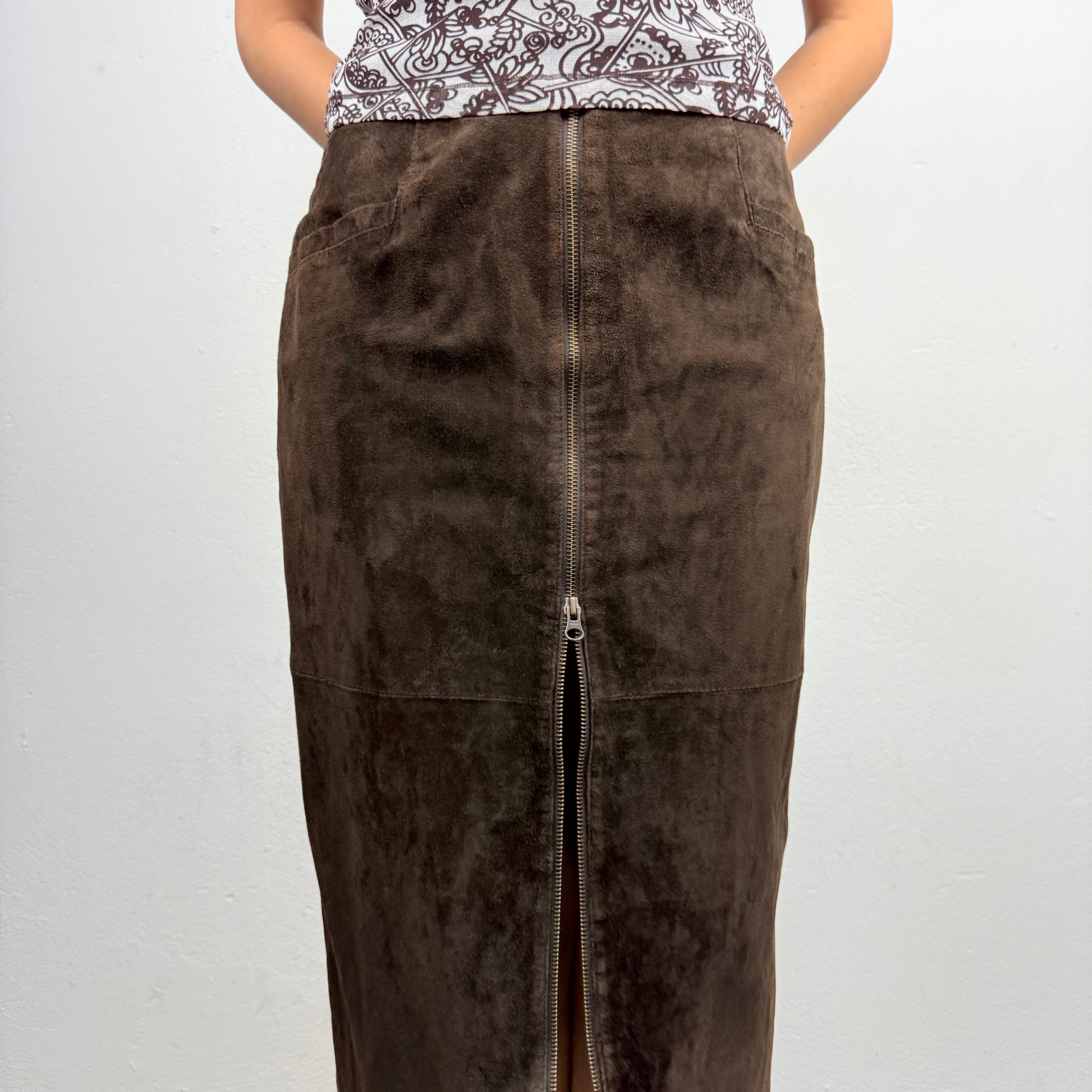 Kuratierter Vintage Onlineshop nachhaltige Secondhand Kleidung online kaufen, Online Shop Vintage, Vintage Online Shop, Second Hand Online Shop, gebraucht, zweite Hand, reused, preloved, Y2K, thriftshop, thriftstore, thrifting, thrift shop, thrift store, Echtleder, Elegant, Retro