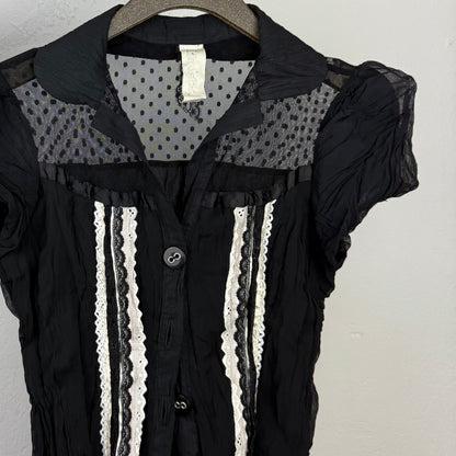 Kuratierter Vintage Onlineshop nachhaltige Secondhand Kleidung online kaufen, Online Shop Vintage, Vintage Online Shop, Second Hand Online Shop, gebraucht, zweite Hand, reused, preloved, Y2K, thriftshop, thriftstore, thrifting, thrift shop, thrift store