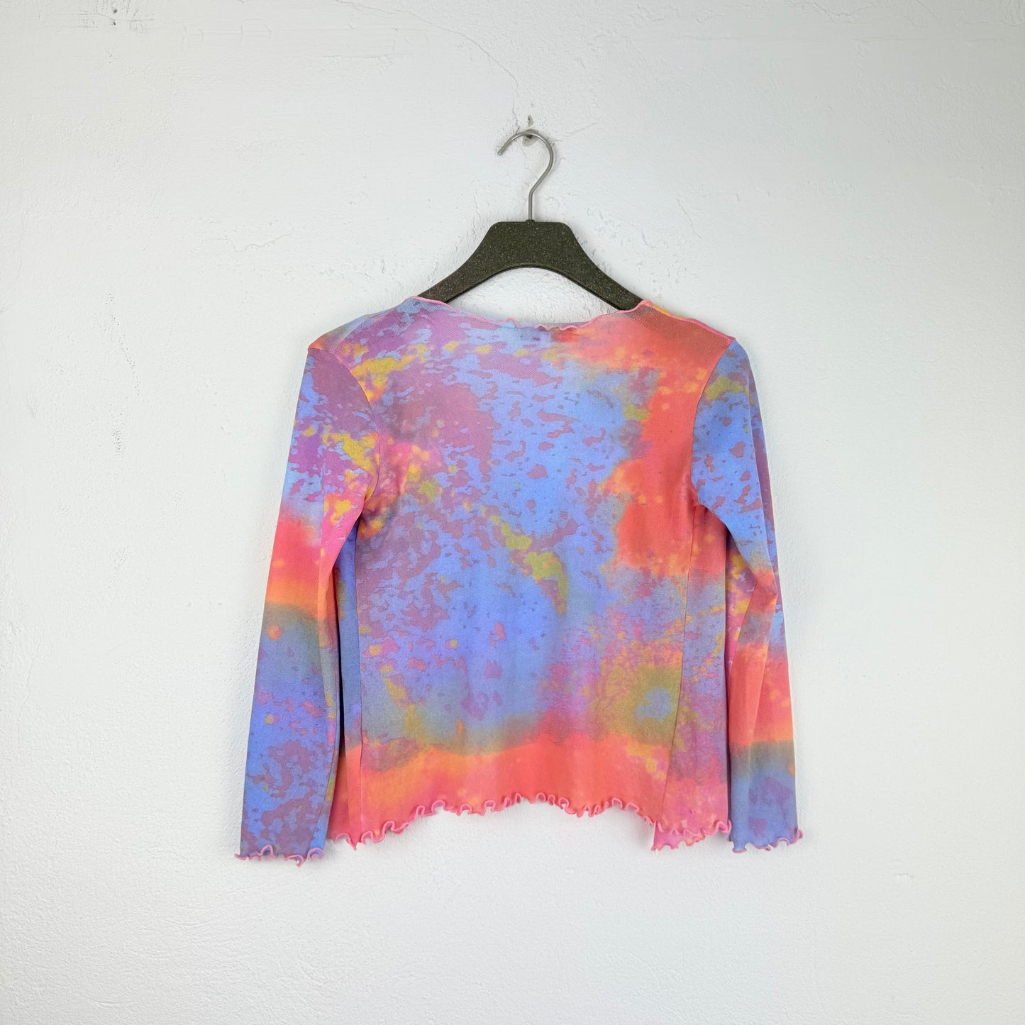 Kuratierter Vintage Onlineshop nachhaltige Secondhand Kleidung online kaufen, Online Shop Vintage, Vintage Online Shop, Second Hand Online Shop, gebraucht, zweite Hand, reused, preloved, Y2K, thriftshop, thriftstore, thrifting, thrift shop, thrift store, Festival, Watercolour, Batik