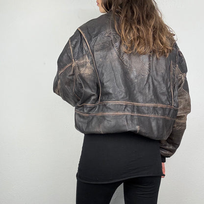 Kuratierter Vintage Onlineshop nachhaltige Secondhand Kleidung online kaufen, Online Shop Vintage, Vintage Online Shop, Second Hand Online Shop, gebraucht, zweite Hand, reused, preloved, Y2K, thriftshop, thriftstore, thrifting, thrift shop, thrift store