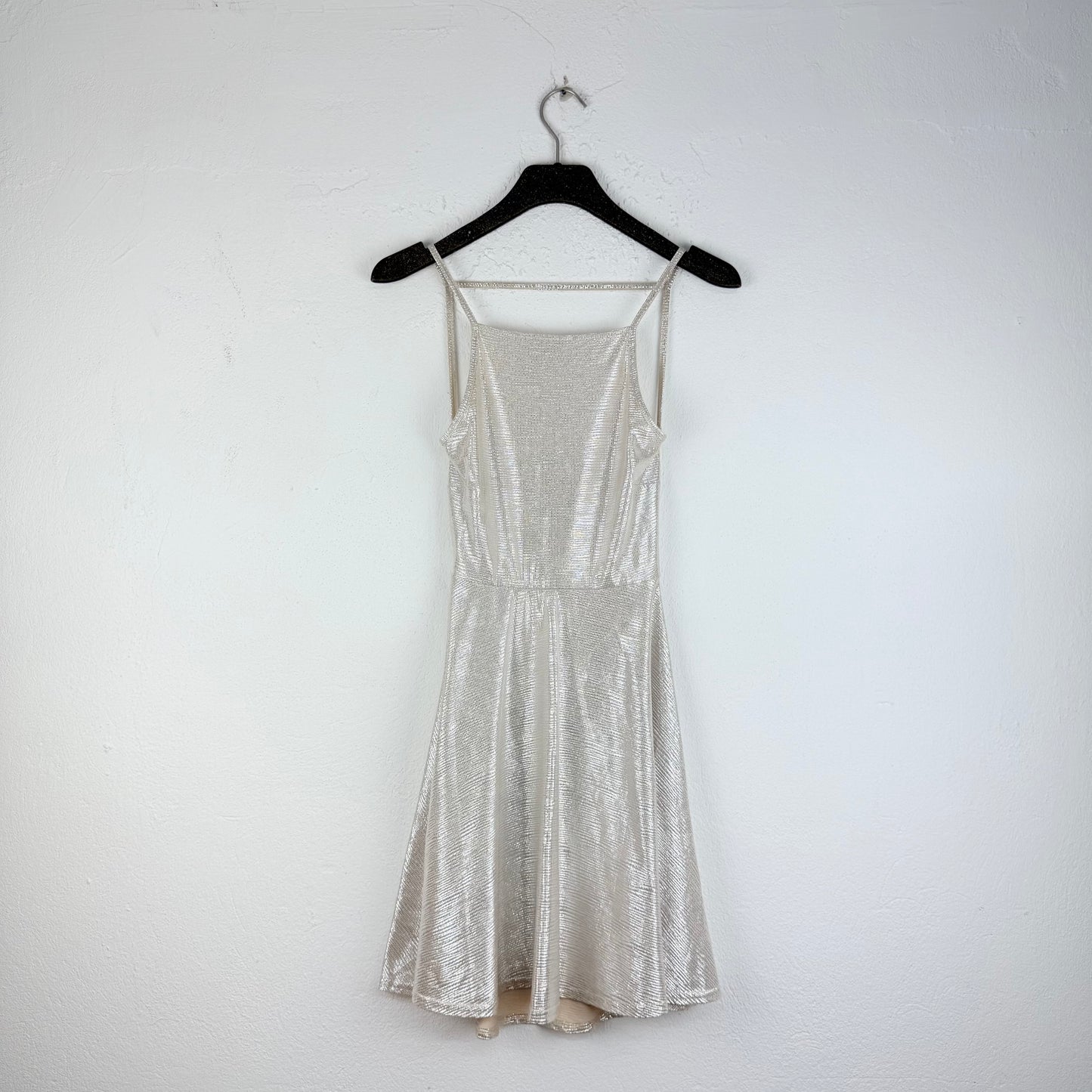 Kuratierter Vintage Onlineshop nachhaltige Secondhand Kleidung online kaufen, Online Shop Vintage, Vintage Online Shop, Second Hand Online Shop, gebraucht, zweite Hand, reused, preloved, Y2K, thriftshop, thriftstore, thrifting, thrift shop, thrift store, Party, Shimmer, Metallic