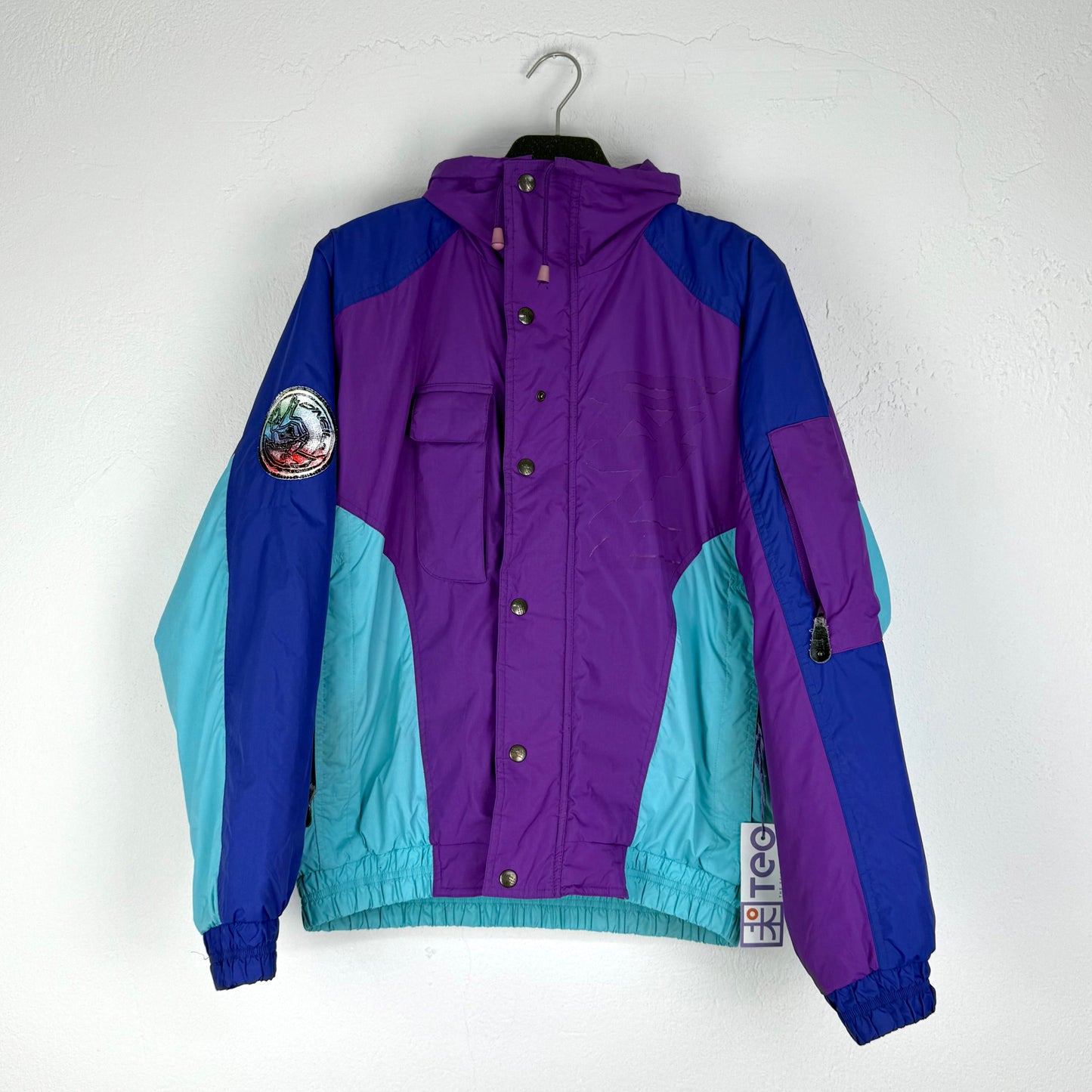 Kuratierter Vintage Onlineshop nachhaltige Secondhand Kleidung online kaufen, Online Shop Vintage, Vintage Online Shop, Second Hand Online Shop, gebraucht, zweite Hand, reused, preloved, Y2K, thriftshop, thriftstore, thrifting, thrift shop, thrift store