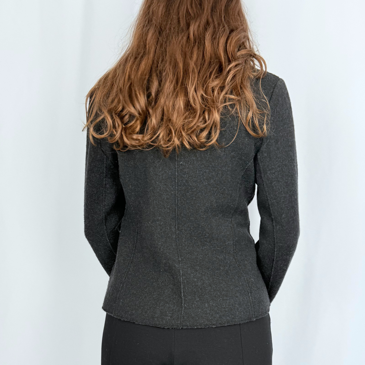 Kuratierter Vintage Onlineshop nachhaltige Secondhand Kleidung online kaufen, Online Shop Vintage, Vintage Online Shop, Second Hand Online Shop, gebraucht, zweite Hand, reused, preloved, Y2K, thriftshop, thriftstore, thrifting, thrift shop, thrift store, Second Hand, Chic, Office Core, Corporate Chic