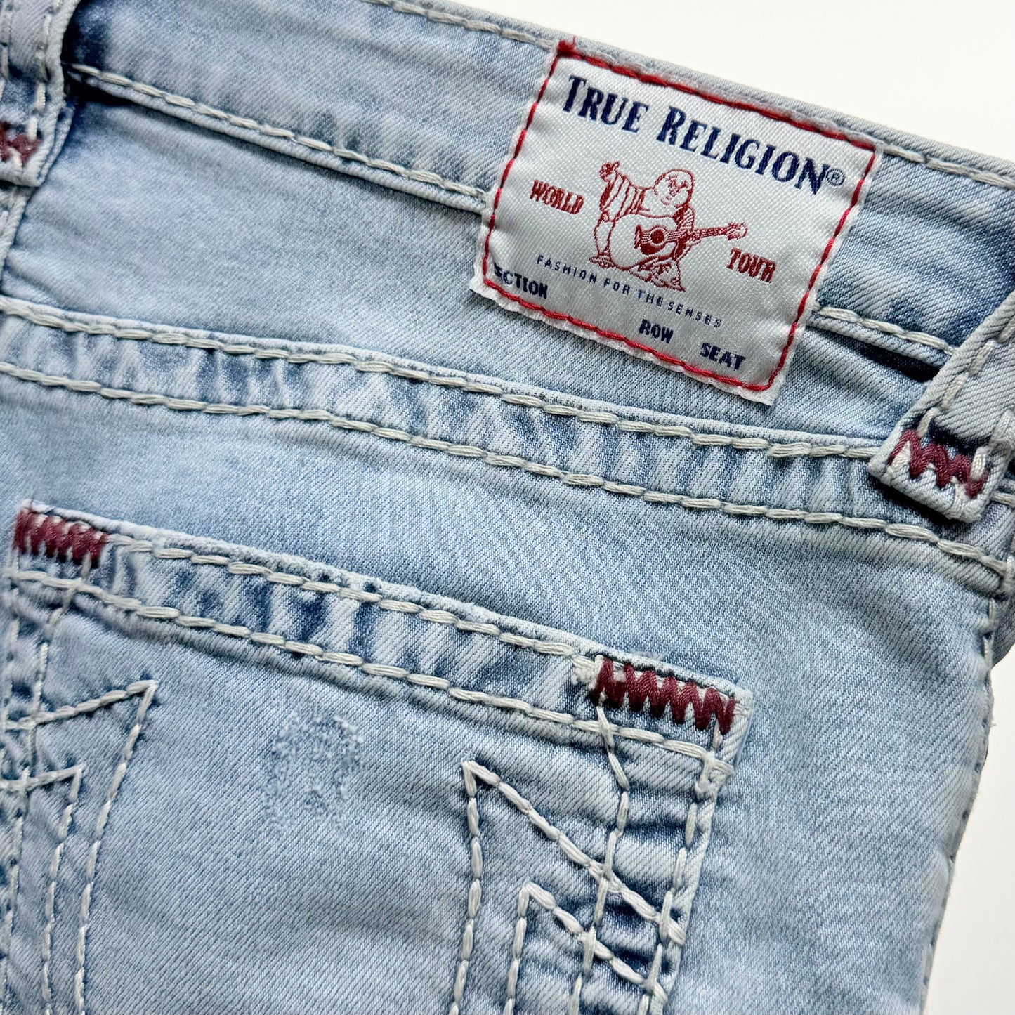 Kuratierter Vintage Onlineshop nachhaltige Secondhand Kleidung online kaufen, Online Shop Vintage, Vintage Online Shop, Second Hand Online Shop, gebraucht, zweite Hand, reused, preloved, Y2K, thriftshop, thriftstore, thrifting, thrift shop, thrift store, Grunge, Denim, Jeans, True Religion