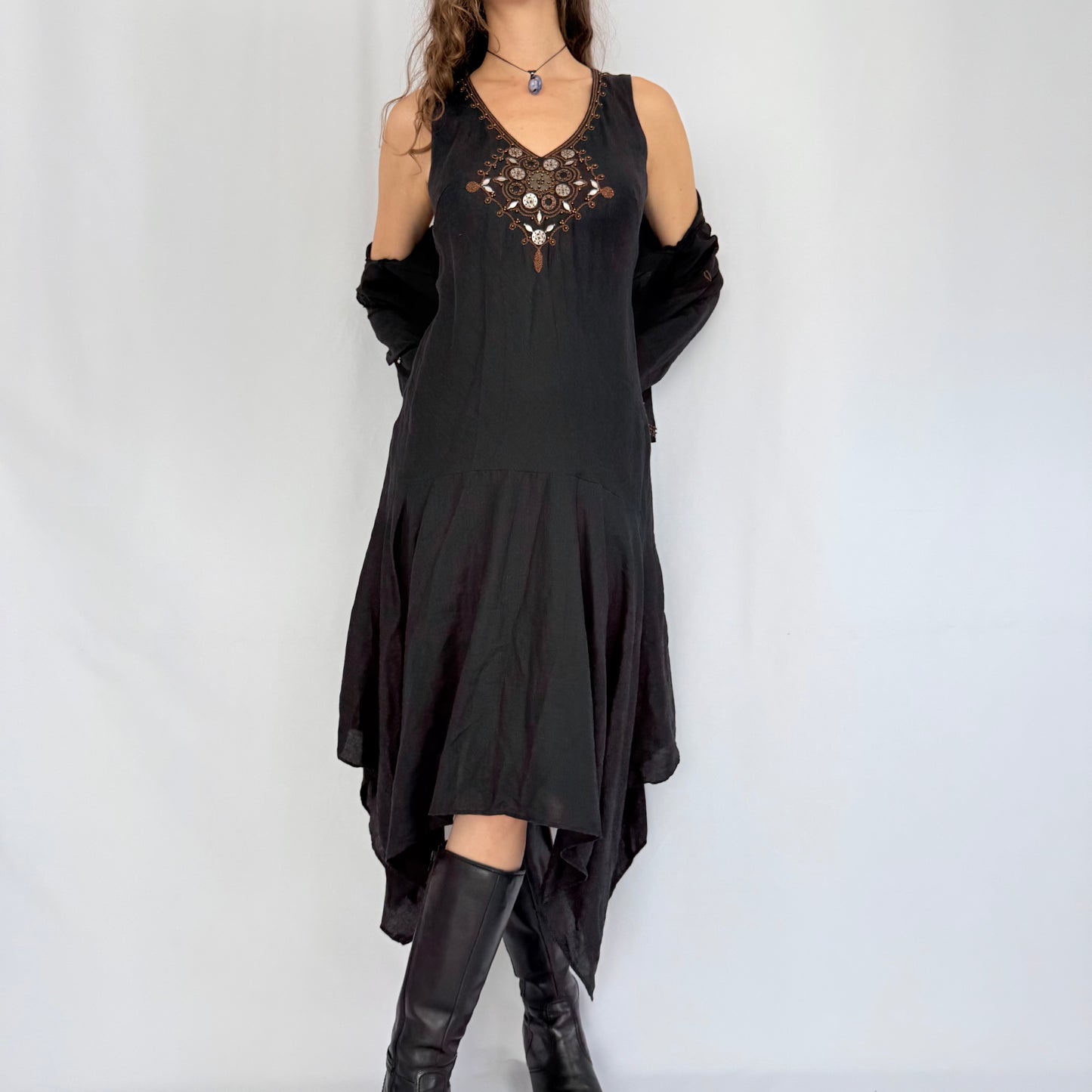 Kuratierter Vintage Onlineshop nachhaltige Secondhand Kleidung online kaufen, Online Shop Vintage, Vintage Online Shop, Second Hand Online Shop, gebraucht, zweite Hand, reused, preloved, Y2K, thriftshop, thriftstore, thrifting, thrift shop, thrift store, Boho, Festival, Grunge