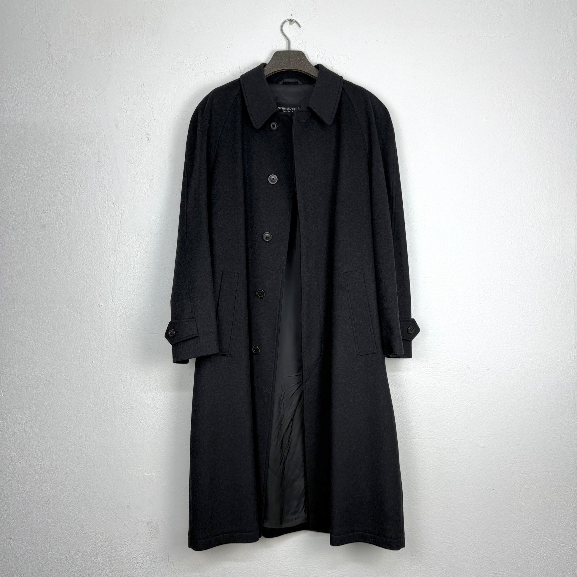 Kuratierter Vintage Onlineshop nachhaltige Secondhand Kleidung online kaufen, Online Shop Vintage, Vintage Online Shop, Second Hand Online Shop, gebraucht, zweite Hand, reused, preloved, Y2K, thriftshop, thriftstore, thrifting, thrift shop, thrift store