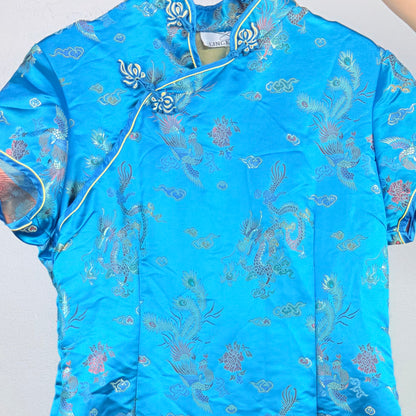 Kuratierter Vintage Onlineshop nachhaltige Secondhand Kleidung online kaufen, Online Shop Vintage, Vintage Online Shop, Second Hand Online Shop, gebraucht, zweite Hand, reused, preloved, Y2K, thriftshop, thriftstore, thrifting, thrift shop, thrift store, Cheongsam, Seide, Traditionell