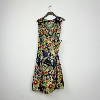 Kuratierter Vintage Onlineshop nachhaltige Secondhand Kleidung online kaufen, Online Shop Vintage, Vintage Online Shop, Second Hand Online Shop, gebraucht, zweite Hand, reused, preloved, Y2K, thriftshop, thriftstore, thrifting, thrift shop, thrift store